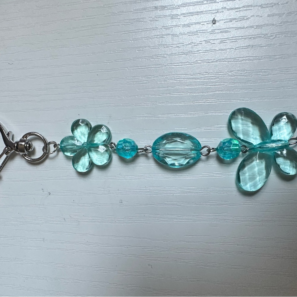 Elegant Silver and Blue Floral keychain